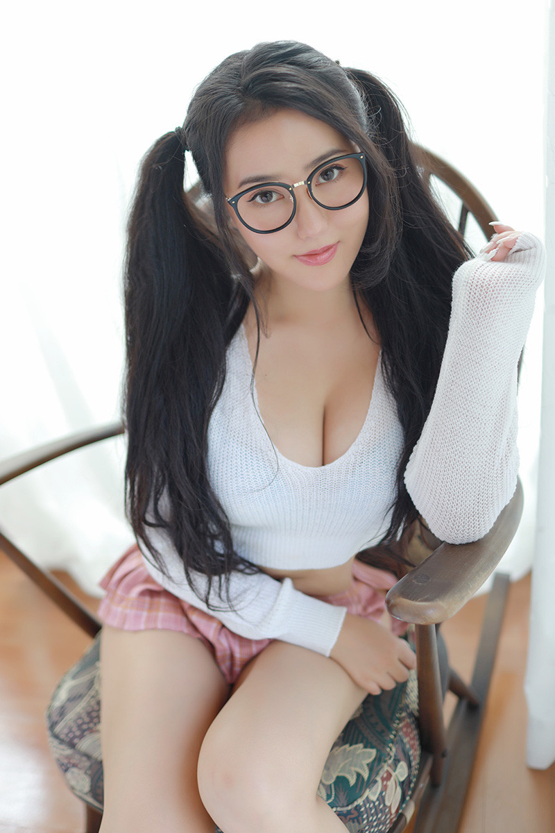 性感爆乳小蘿莉
