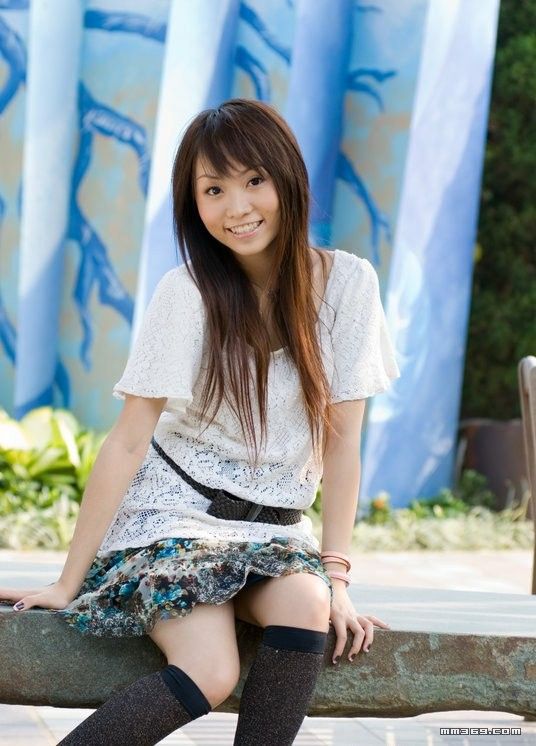 清純美女公園寫真