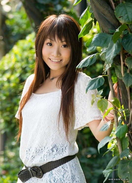 清純美女公園寫真