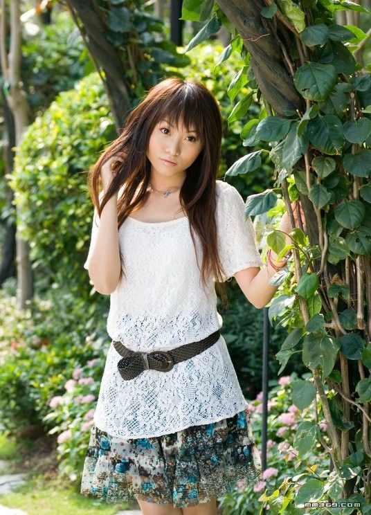 清純美女公園寫真