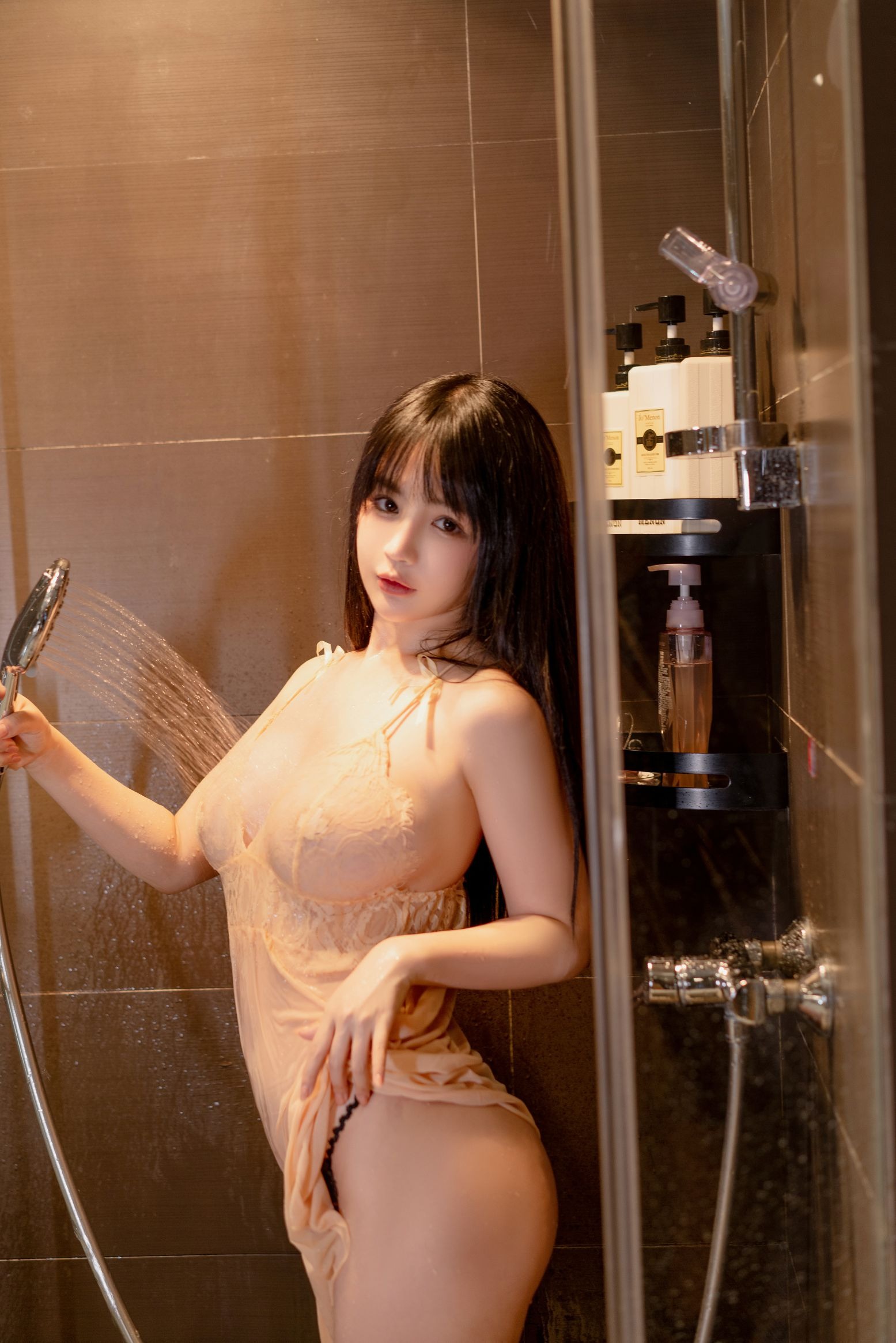 桜井寧寧 人妻睡衣