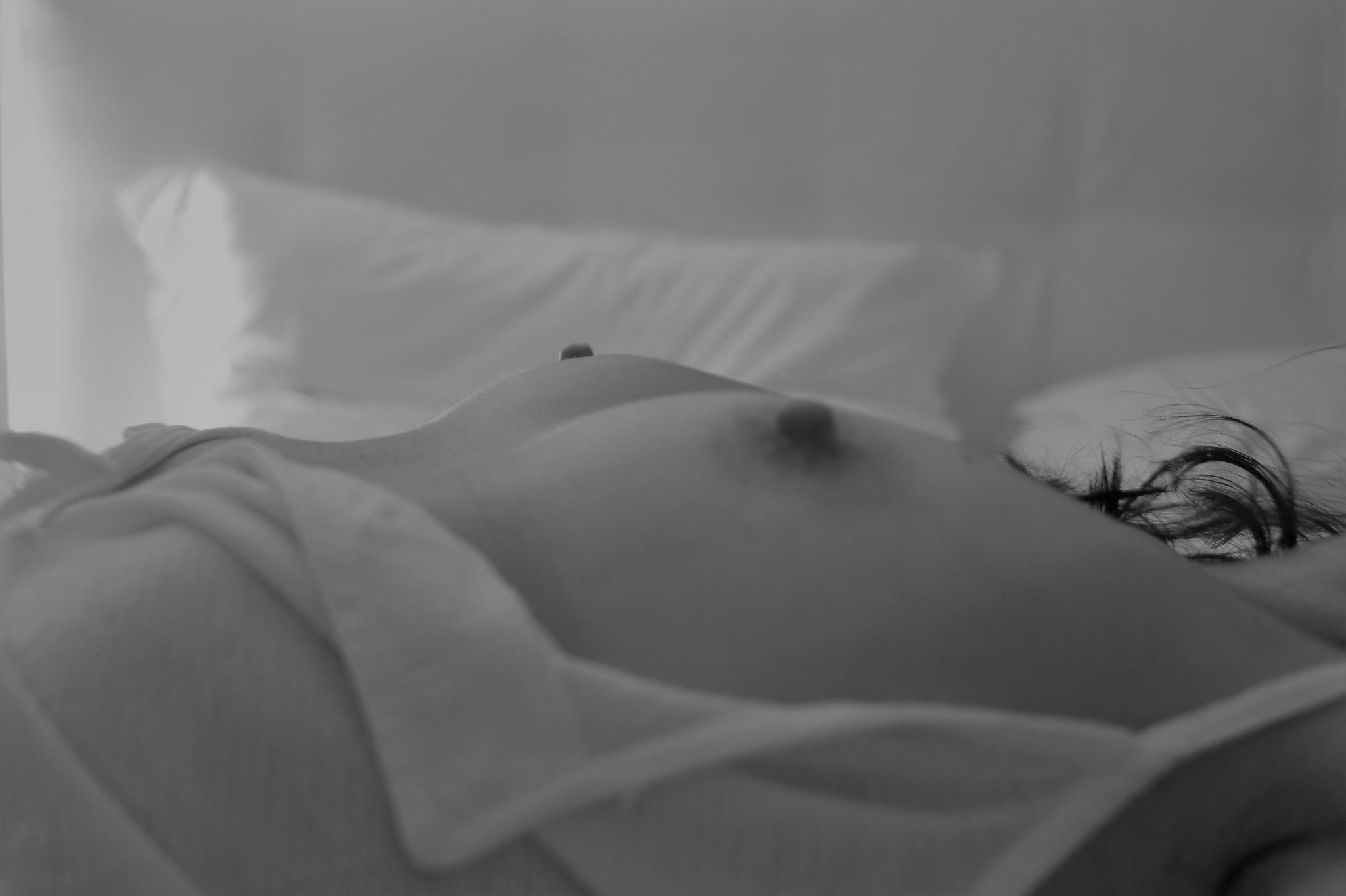 擼