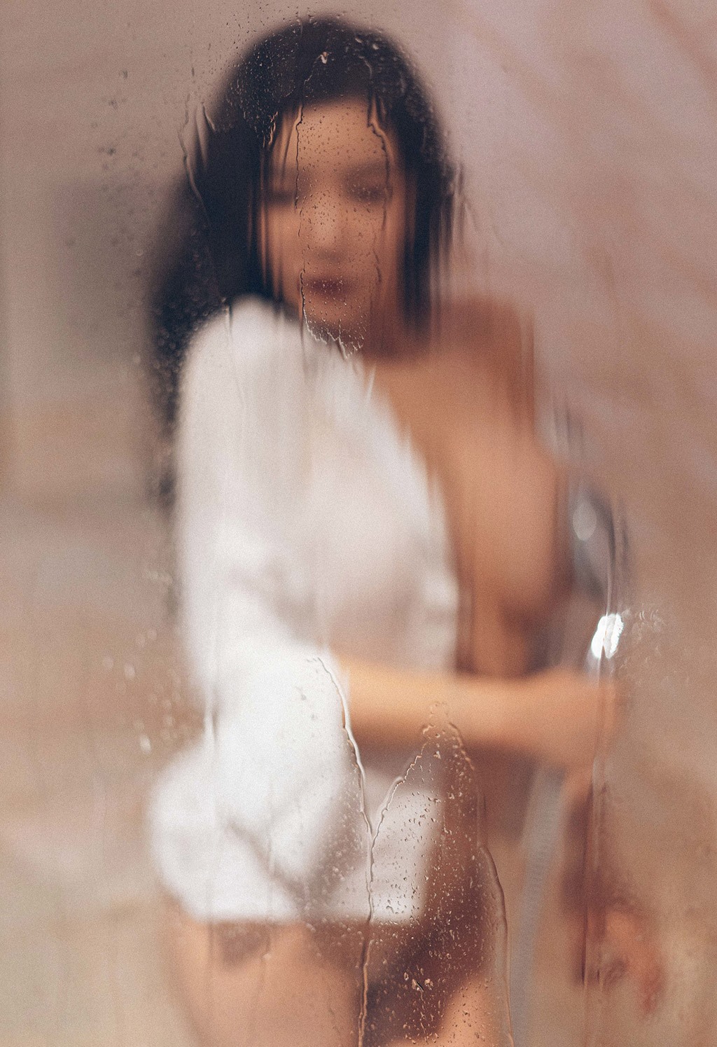 心妍小公主浴室濕身魅惑