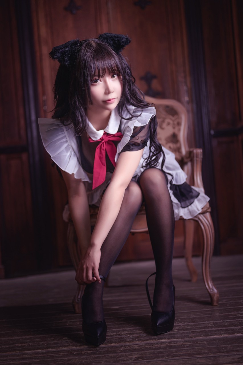 黑絲女仆