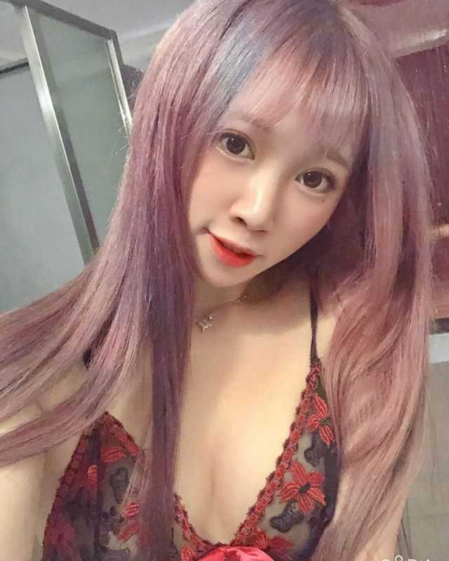 午休時間上了短裙妹1_【2023年7月更新】