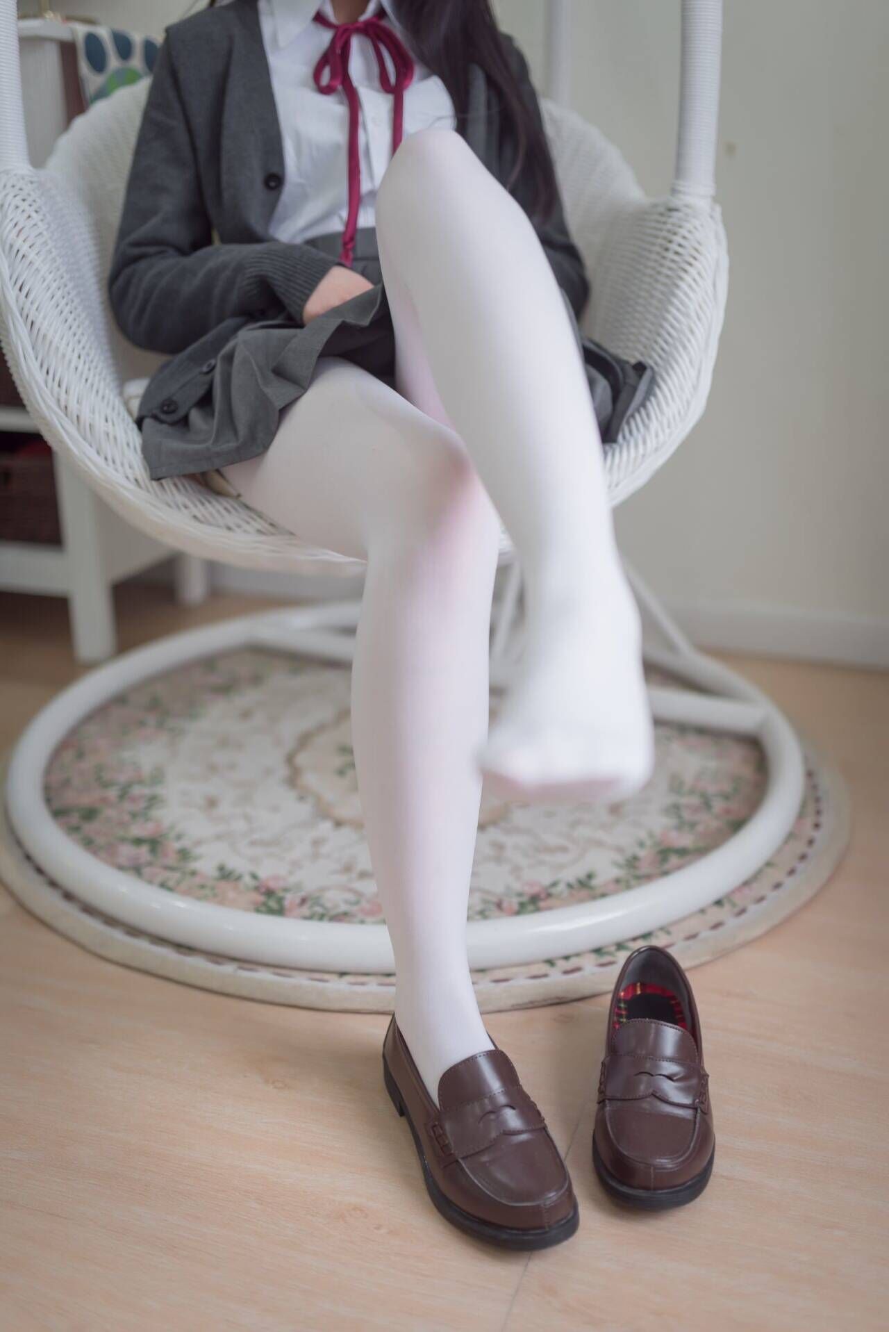 白絲少女