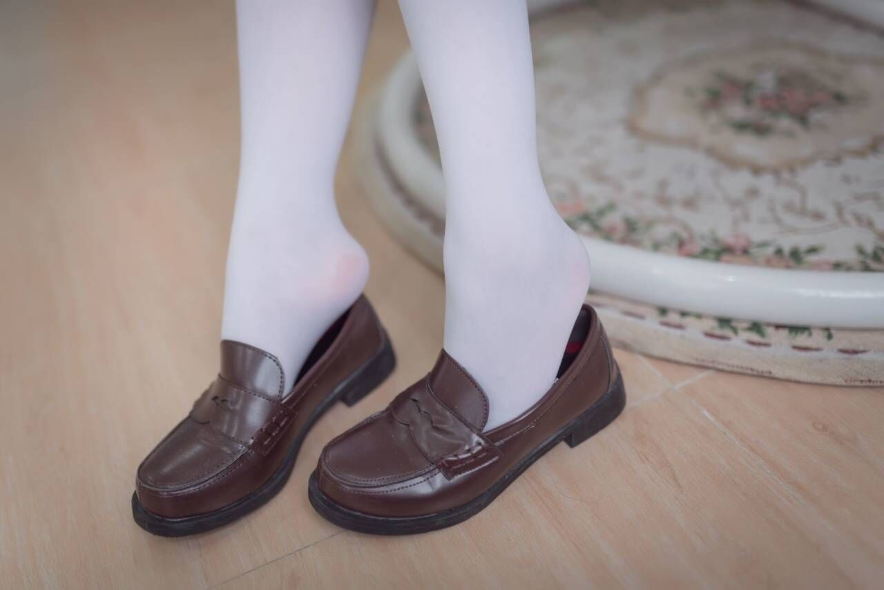 白絲少女
