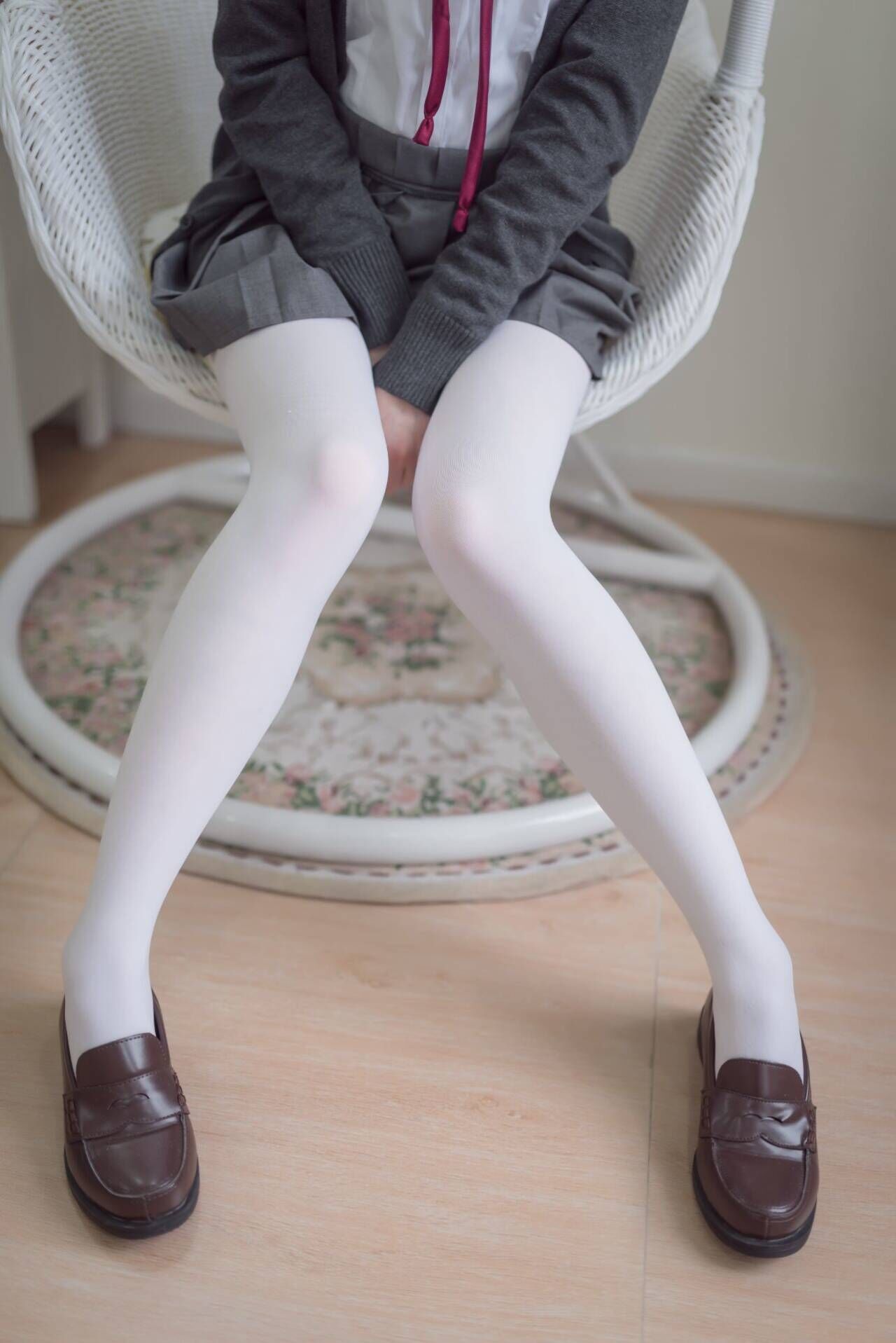 白絲少女
