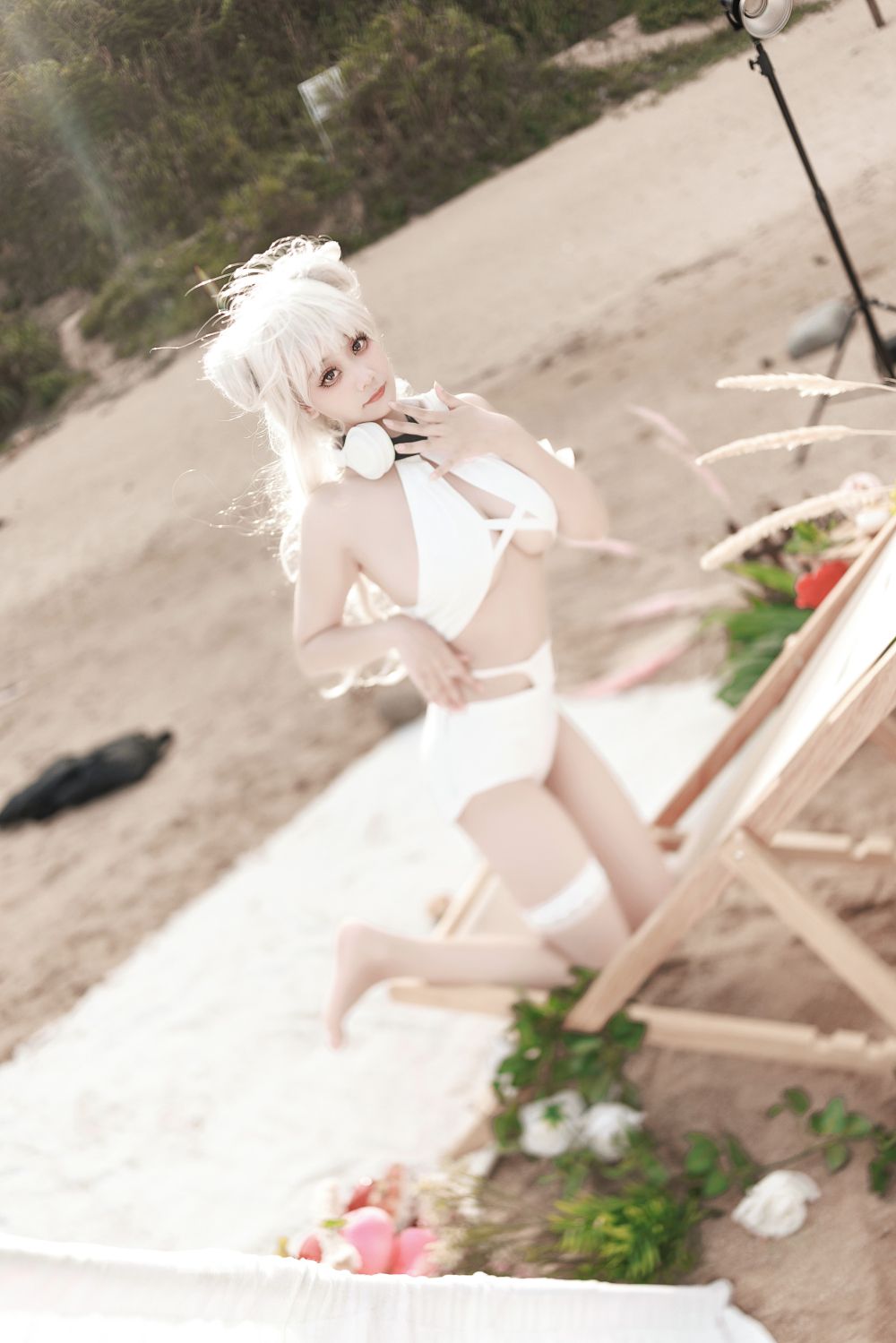 海邊嬌嫩白皙小美妞