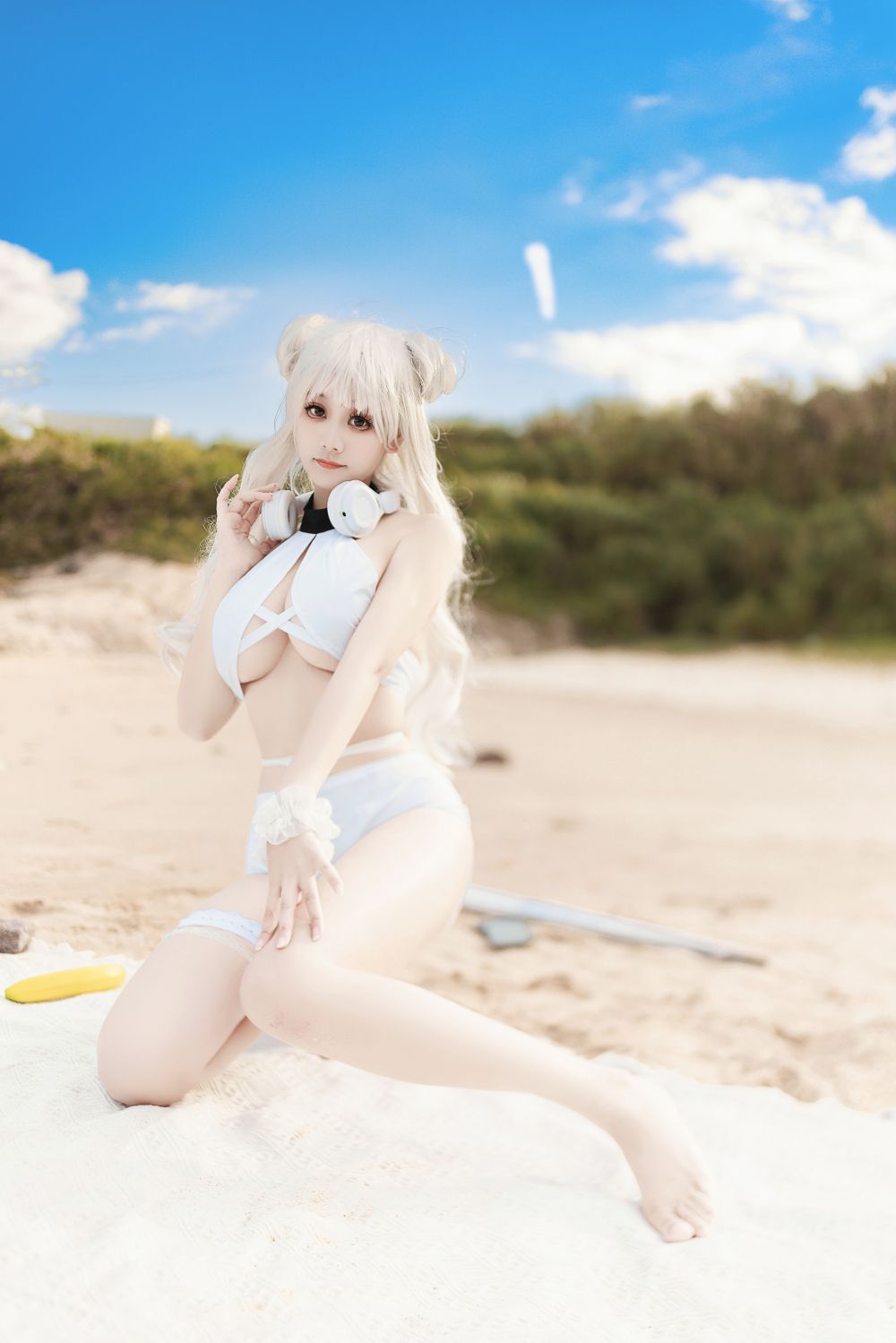 海邊嬌嫩白皙小美妞