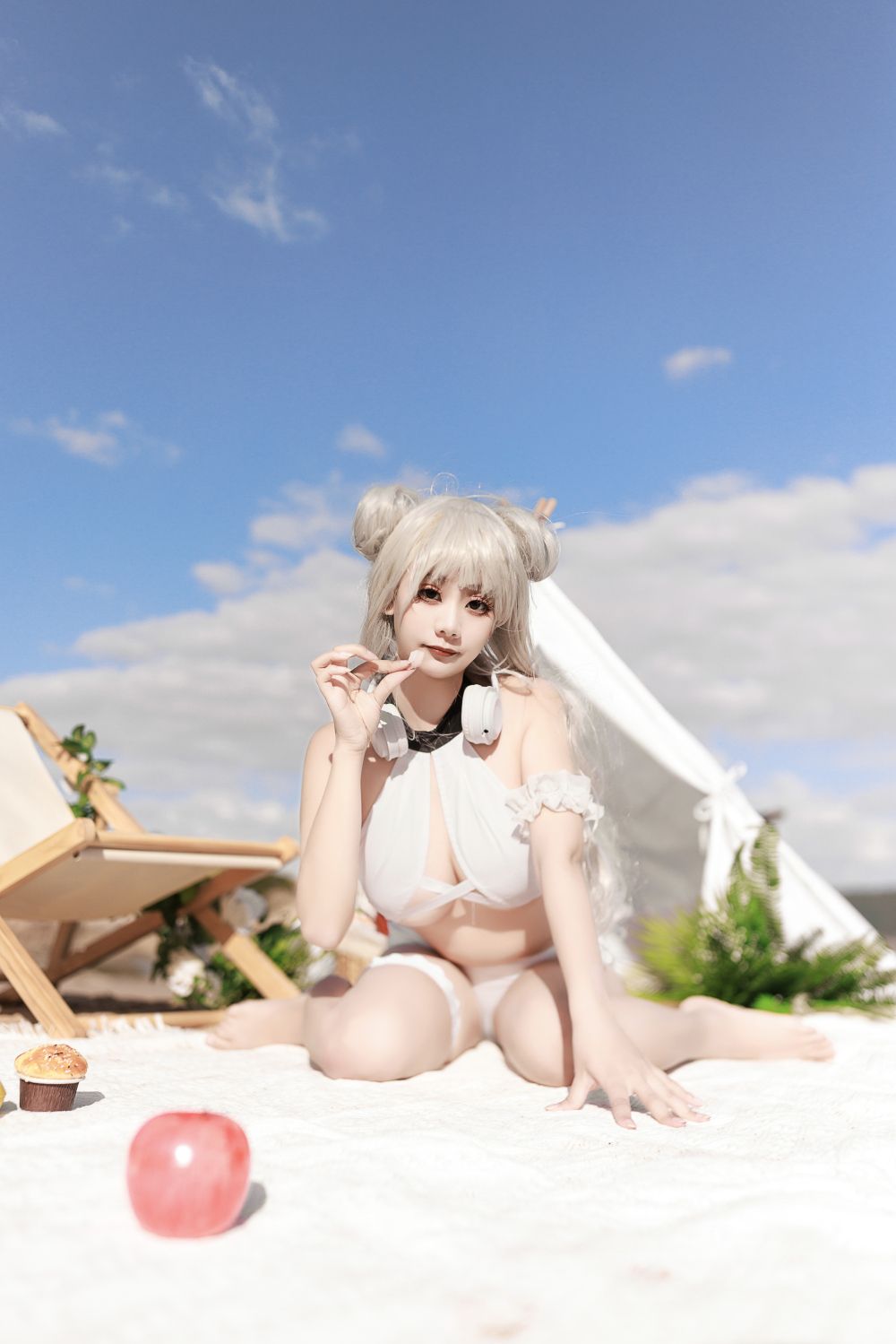 海邊嬌嫩白皙小美妞
