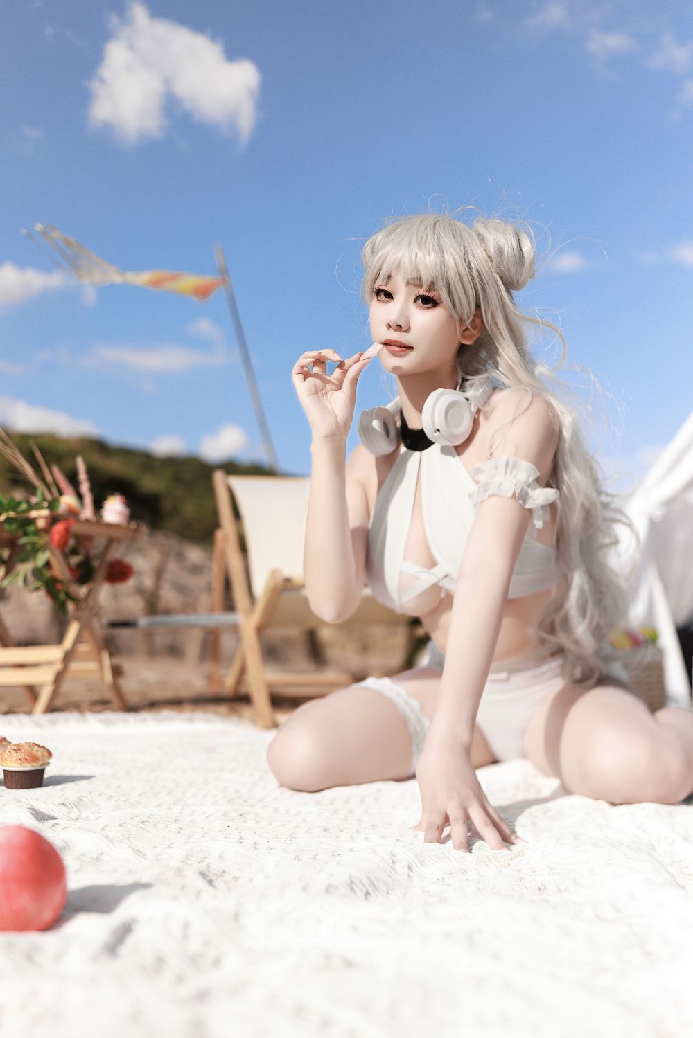 海邊嬌嫩白皙小美妞
