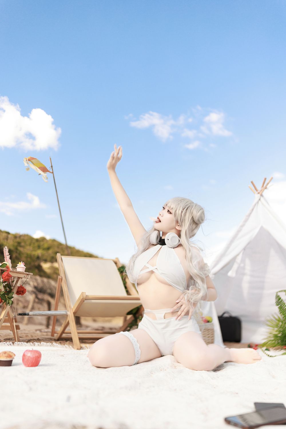 海邊嬌嫩白皙小美妞