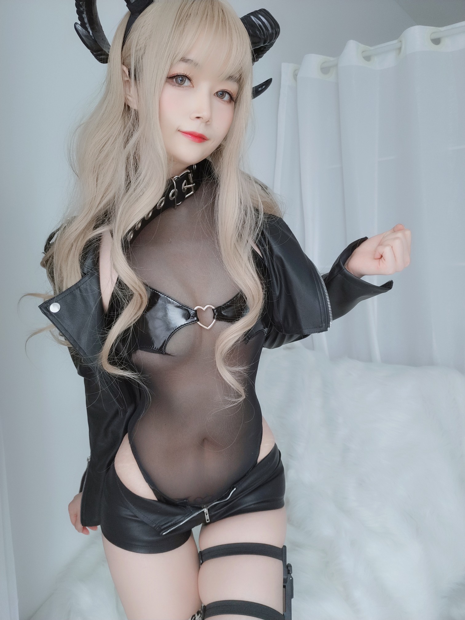 小皮衣的誘惑