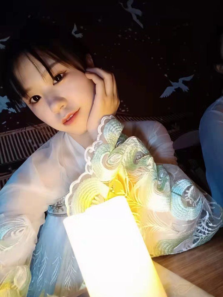 露臉美女 20230818