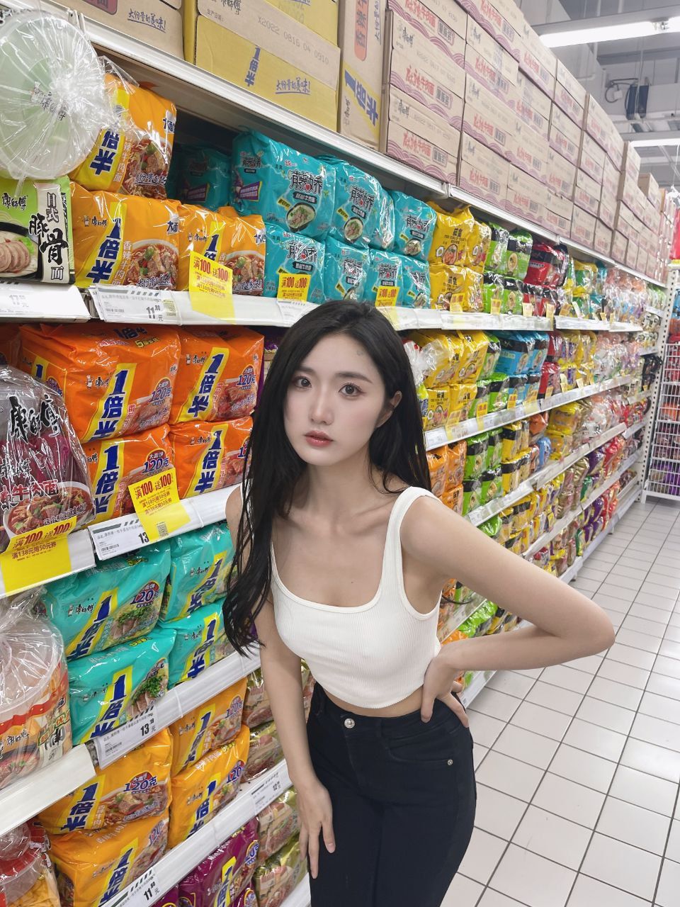 露臉美女 20230818