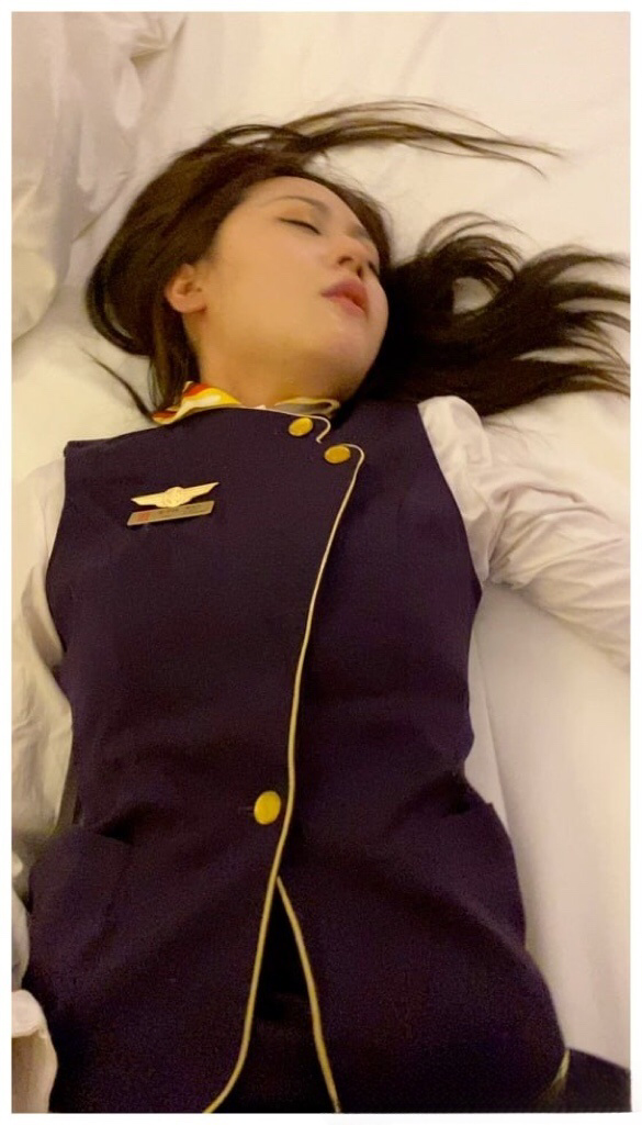 寶貝，妳認(rèn)真吃雞的樣子真美