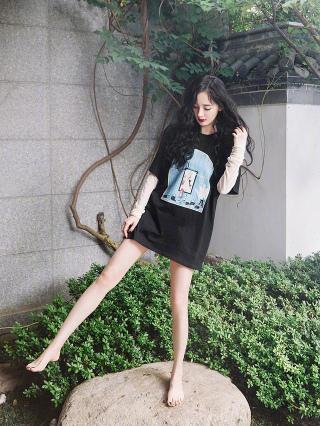 楊冪的腳