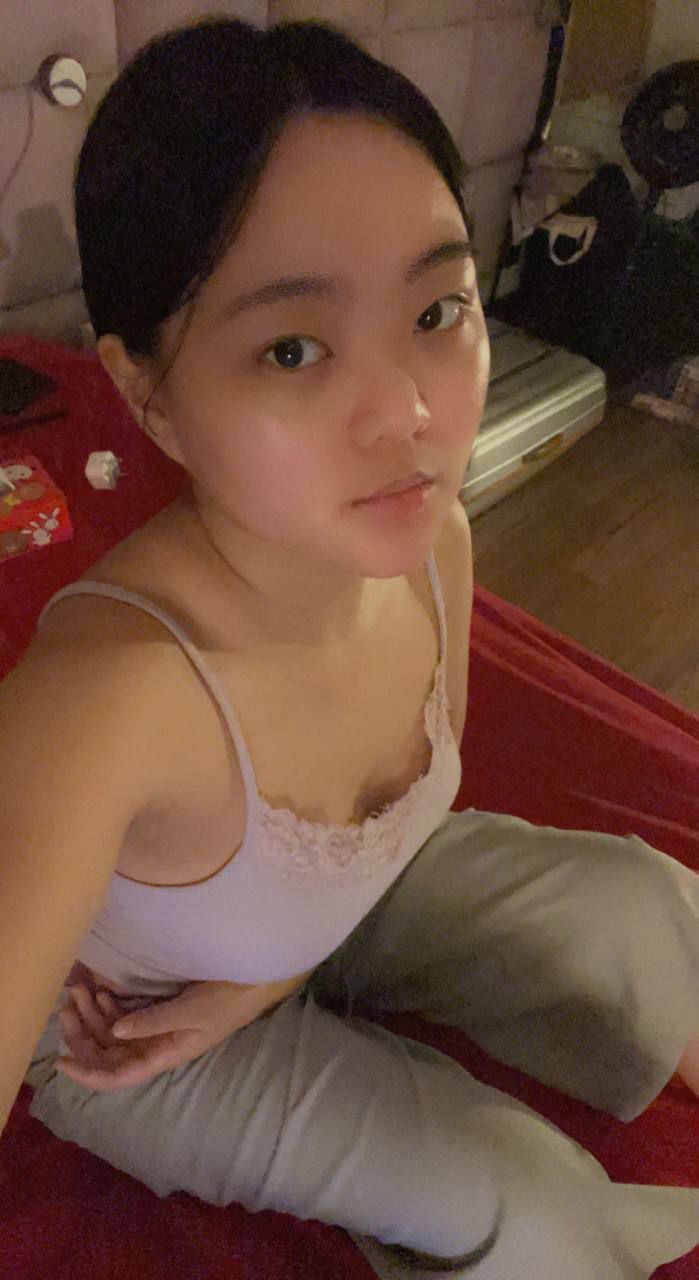 露臉美女 2023082201