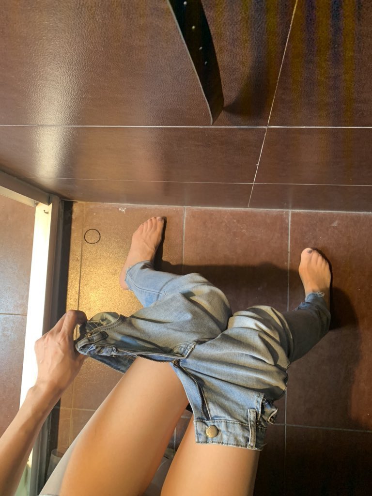 軟糯的胸細長的腿挺翹的臀