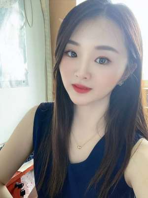露臉美女 2023082201