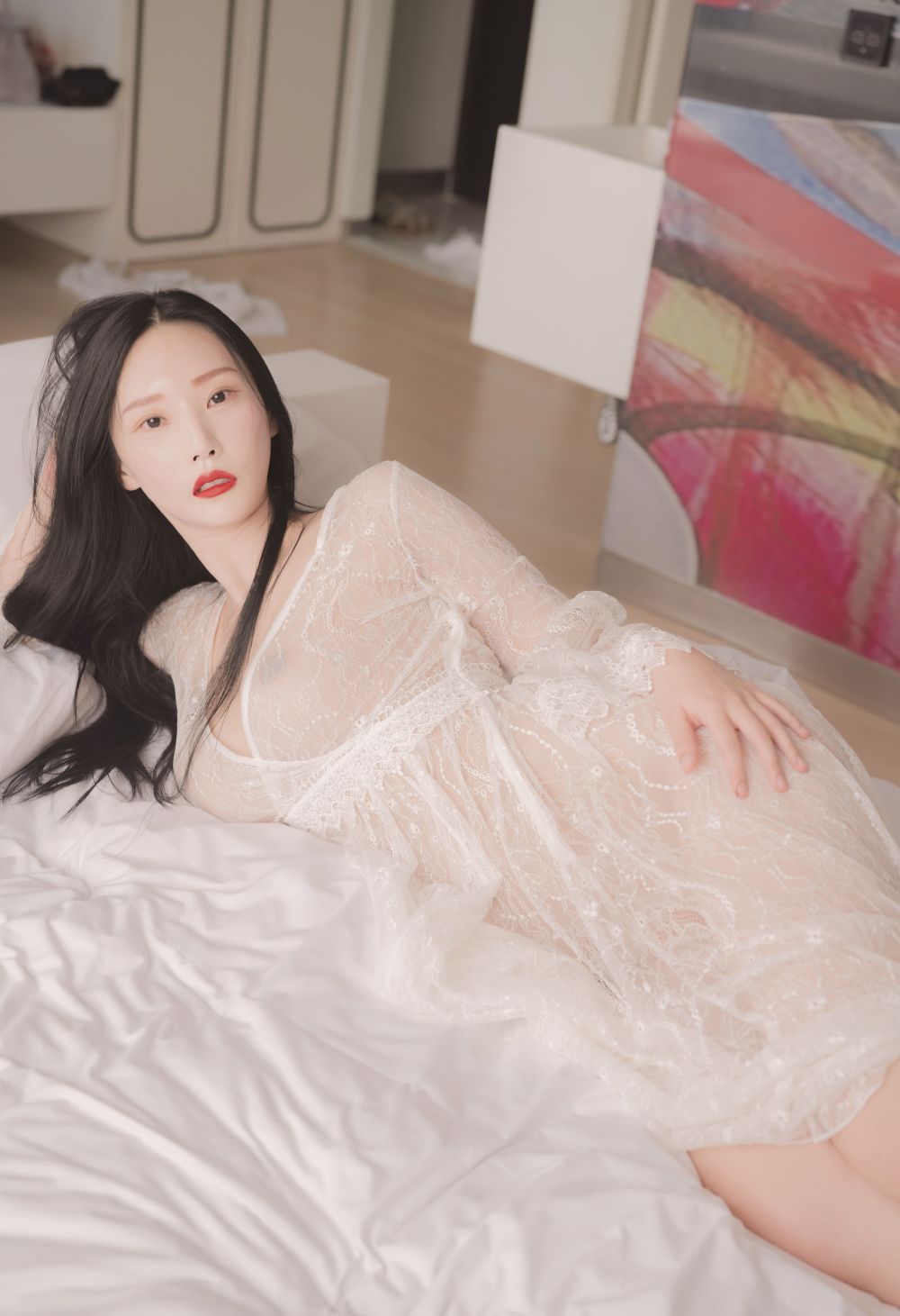 完美少婦朦朧軀體很誘人