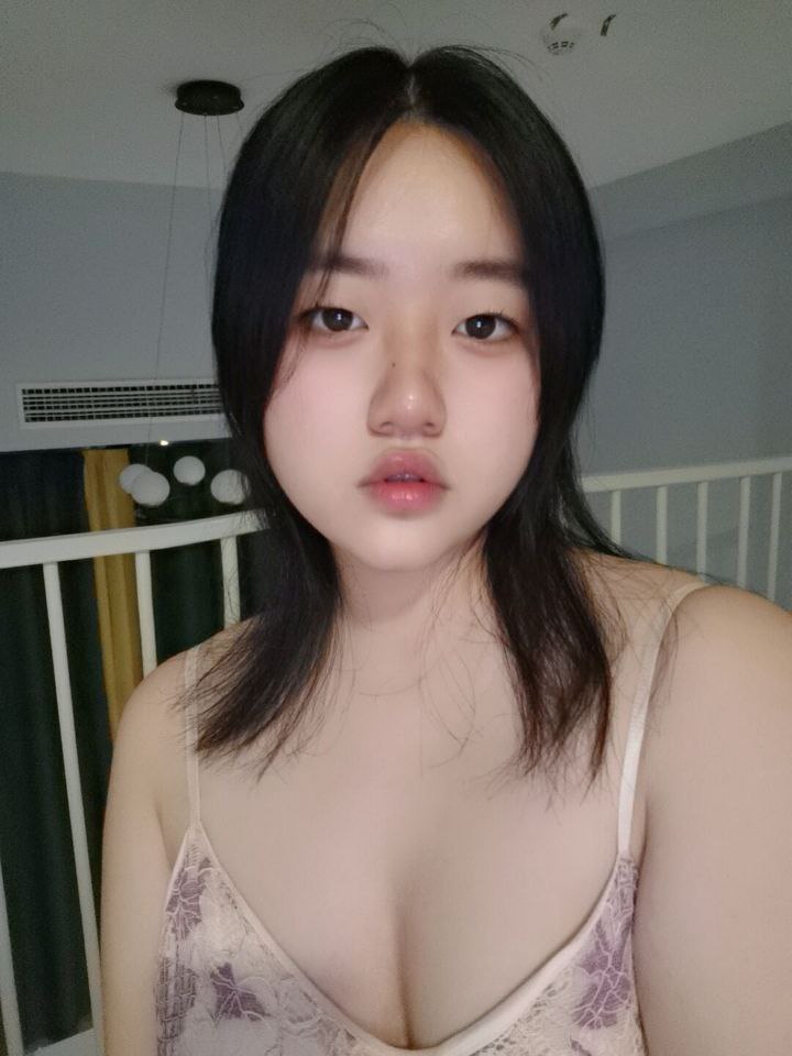露臉美女 20230912