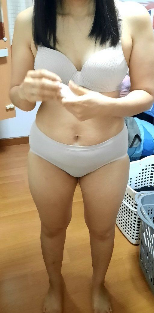 看肥臀美女圖片