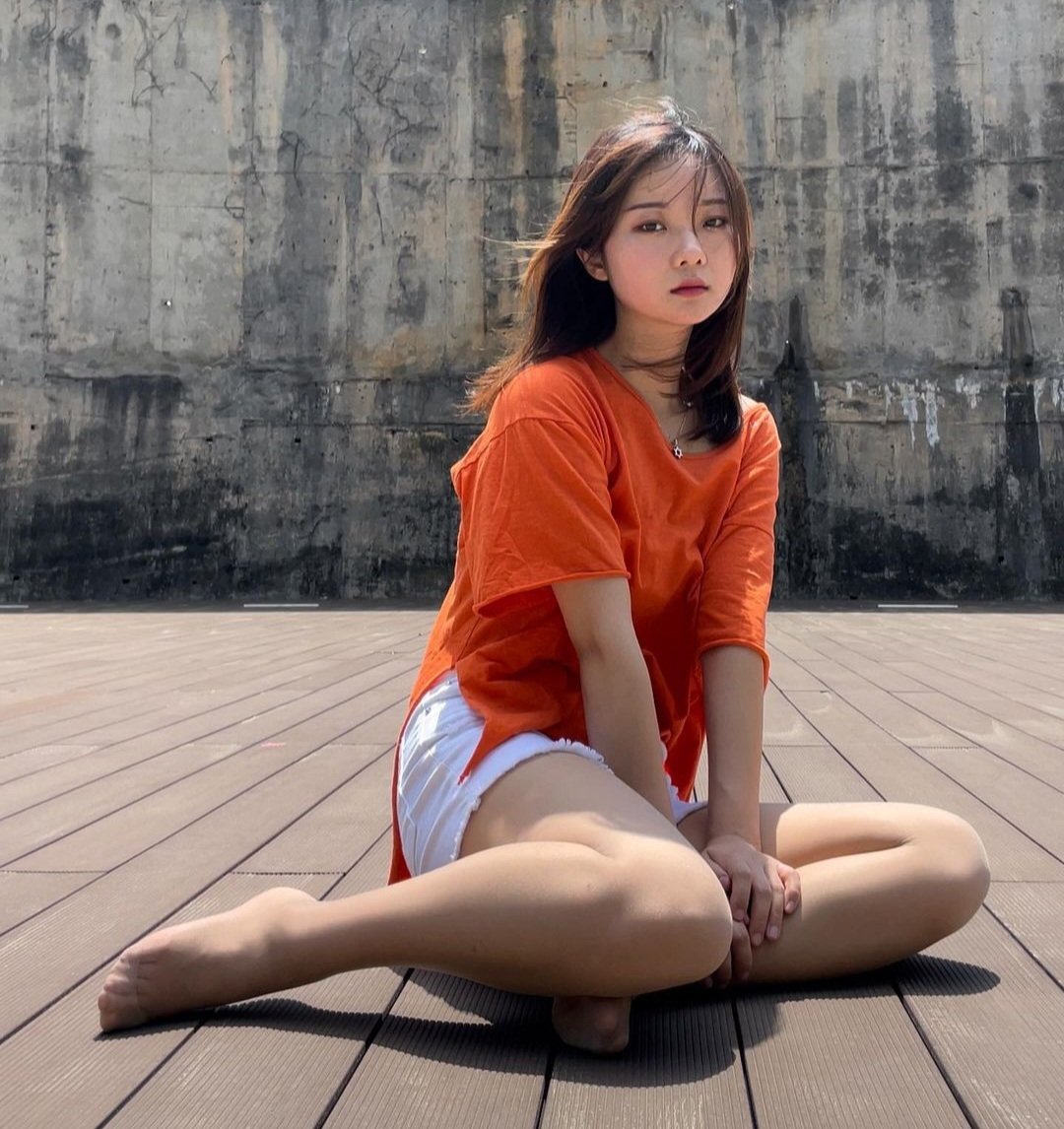 美女美腳玉足圖片