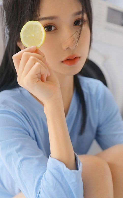 惹火美女模特撩人長腿性感寫真