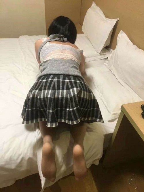 穿上內褲的大屁股是不是更加令人心動