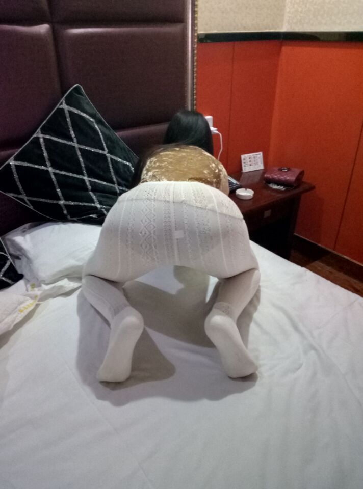 穿上內褲的大屁股是不是更加令人心動