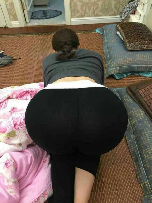 穿上內褲的大屁股是不是更加令人心動