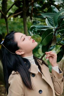 小樹林里風景好