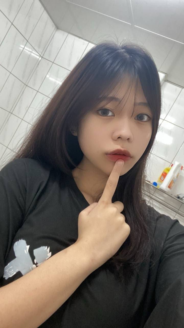 露臉美女 20231102
