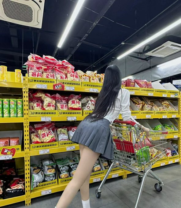 騷妻最新油亮的絲襪