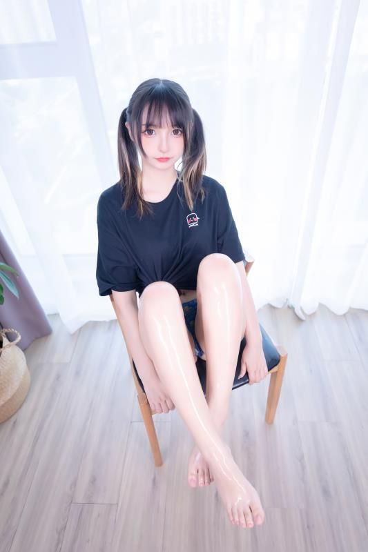 愛的絲足美腿