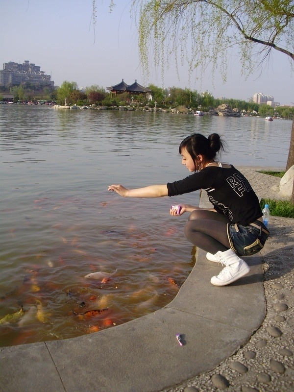 良家純純的絲襪 讓人有莫名的沖動
