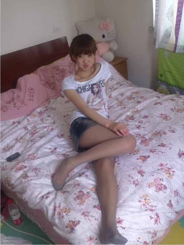 良家純純的絲襪 讓人有莫名的沖動