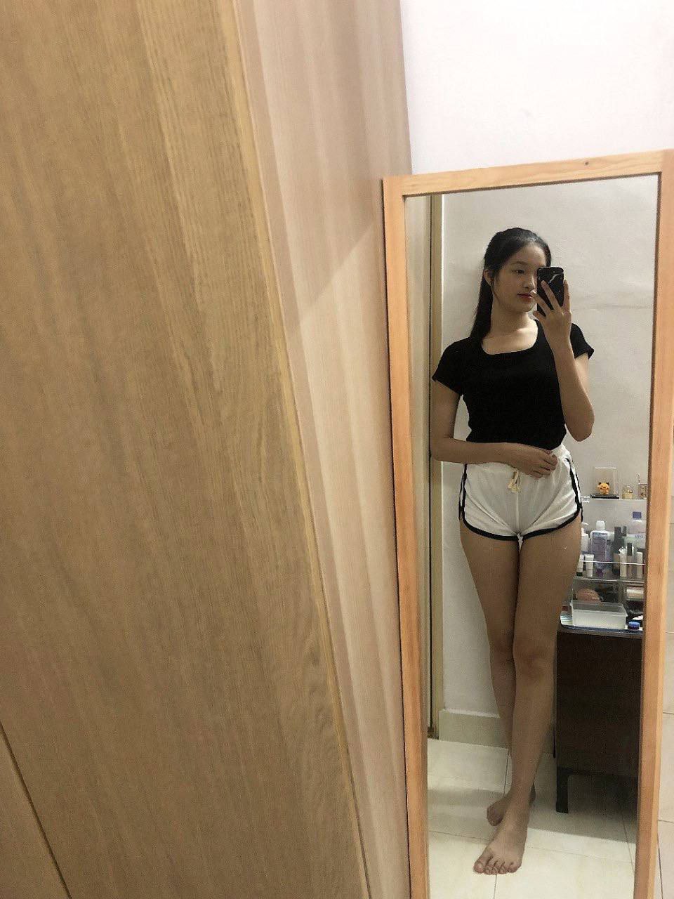 展示反差女和母狗，喜歡這感覺