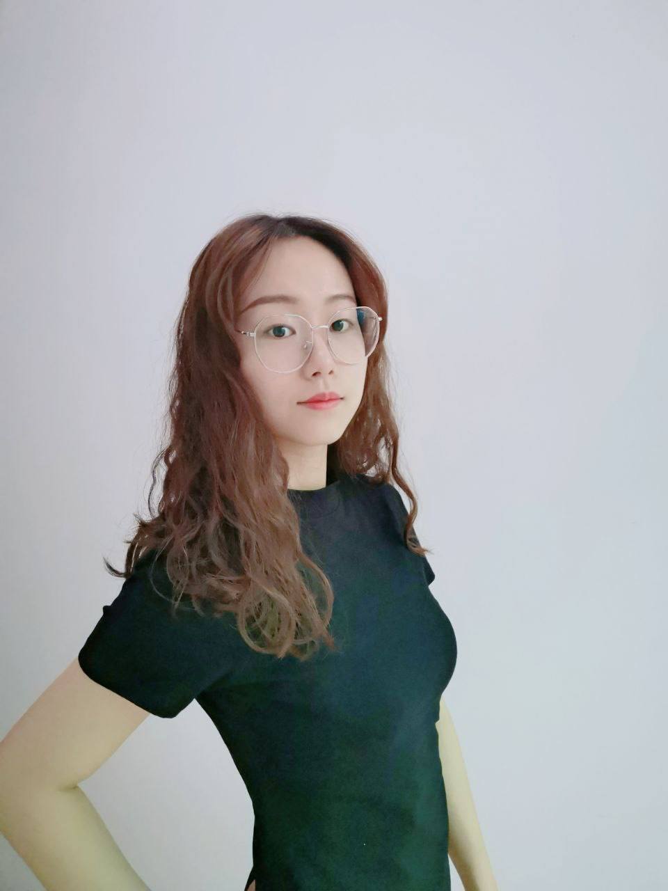 不怕反差婊有文化，就怕反差婊戴眼鏡[118P]