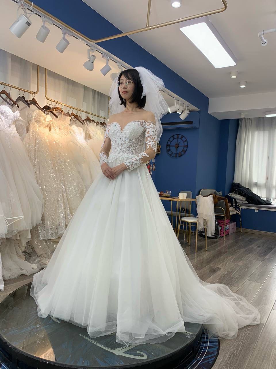 不怕反差婊有文化，就怕反差婊戴眼鏡[118P]