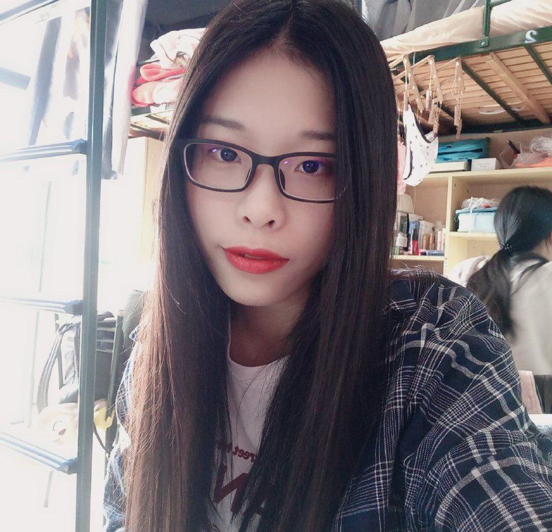 怕反差婊有文化，就怕反差婊戴眼鏡