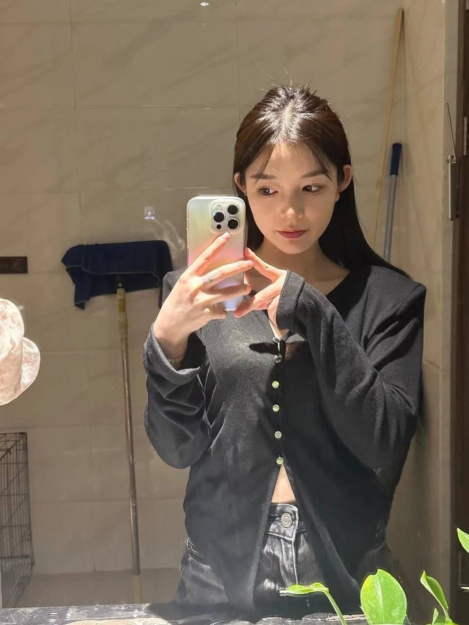 電報反差群里收集的反差婊，量大管飽，請君欣賞 [104P]