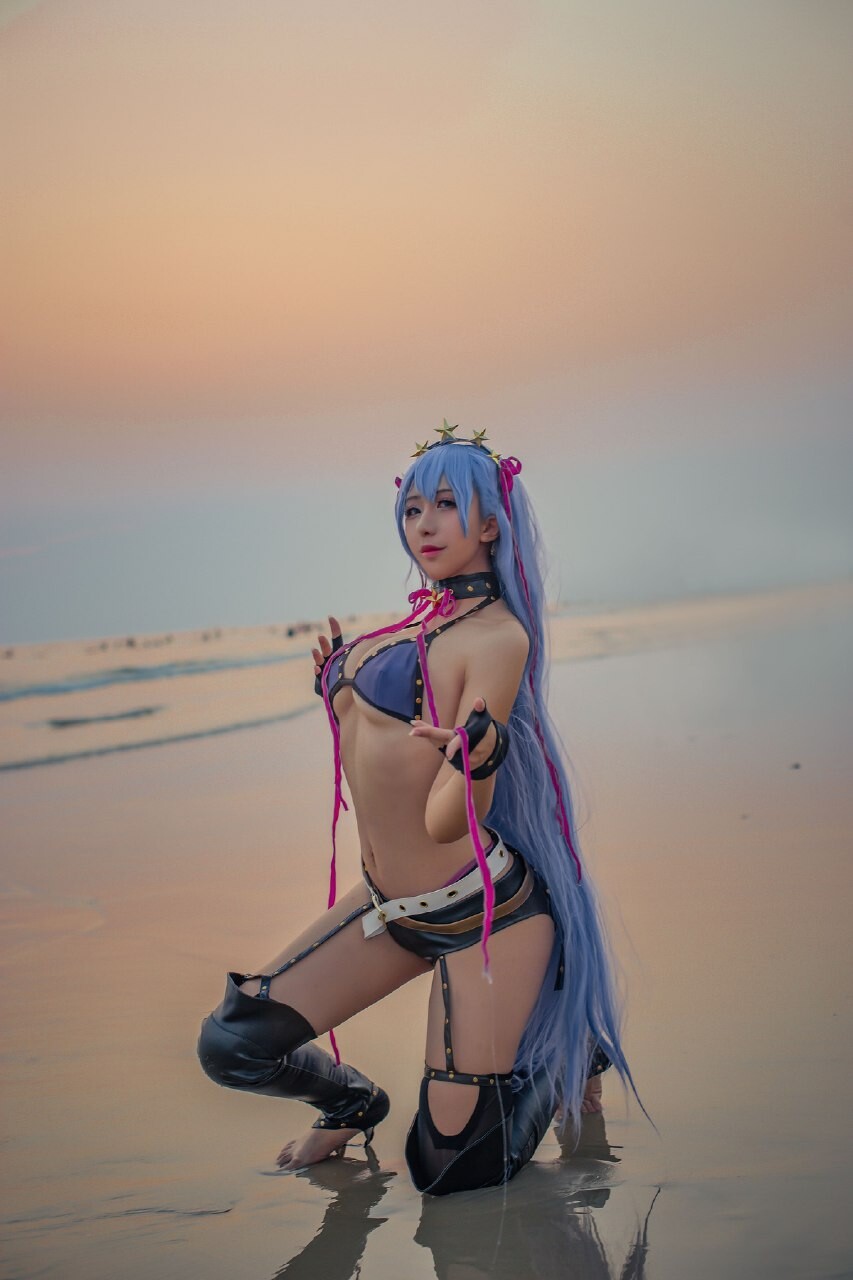海邊比基尼