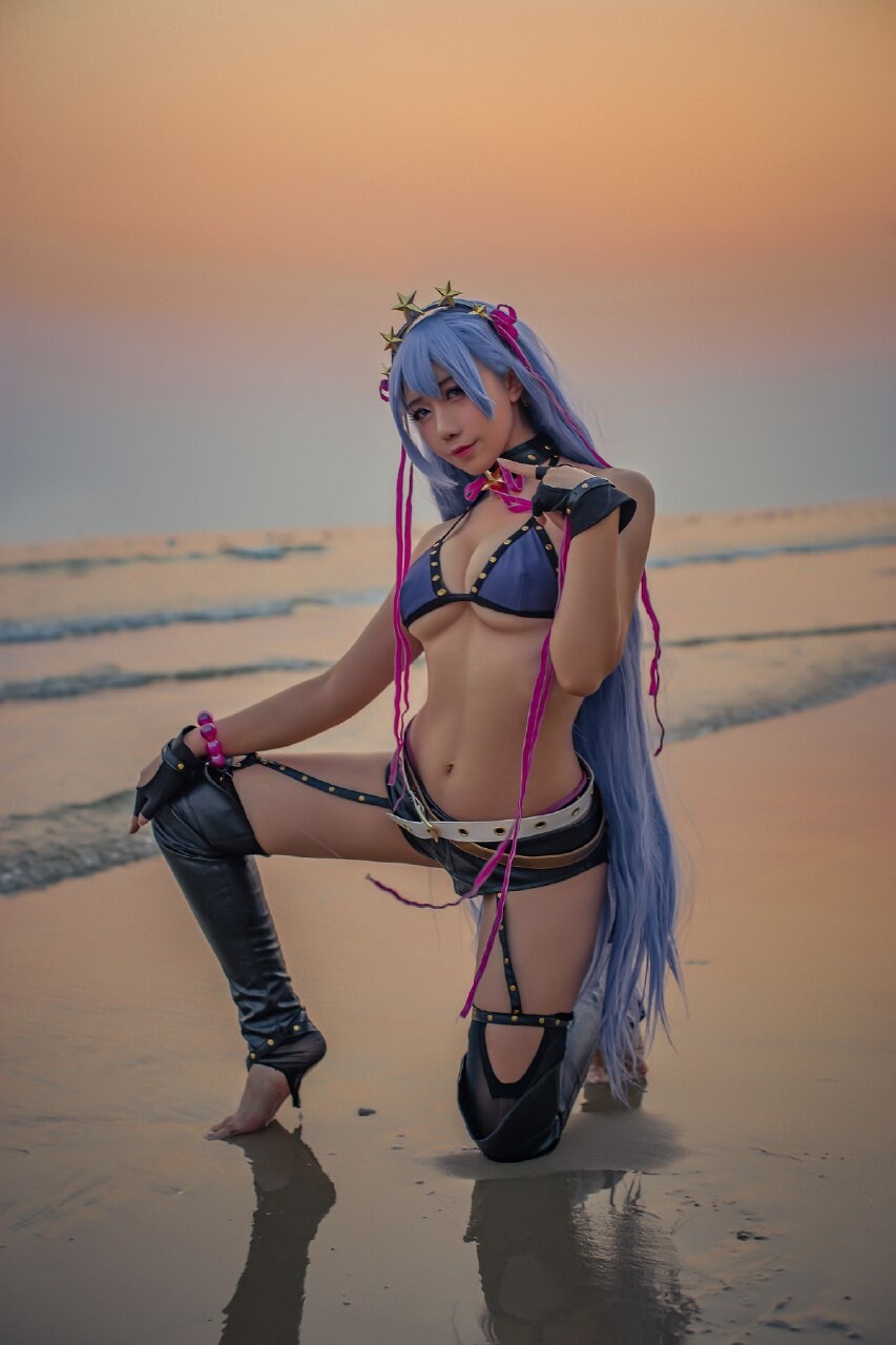海邊比基尼