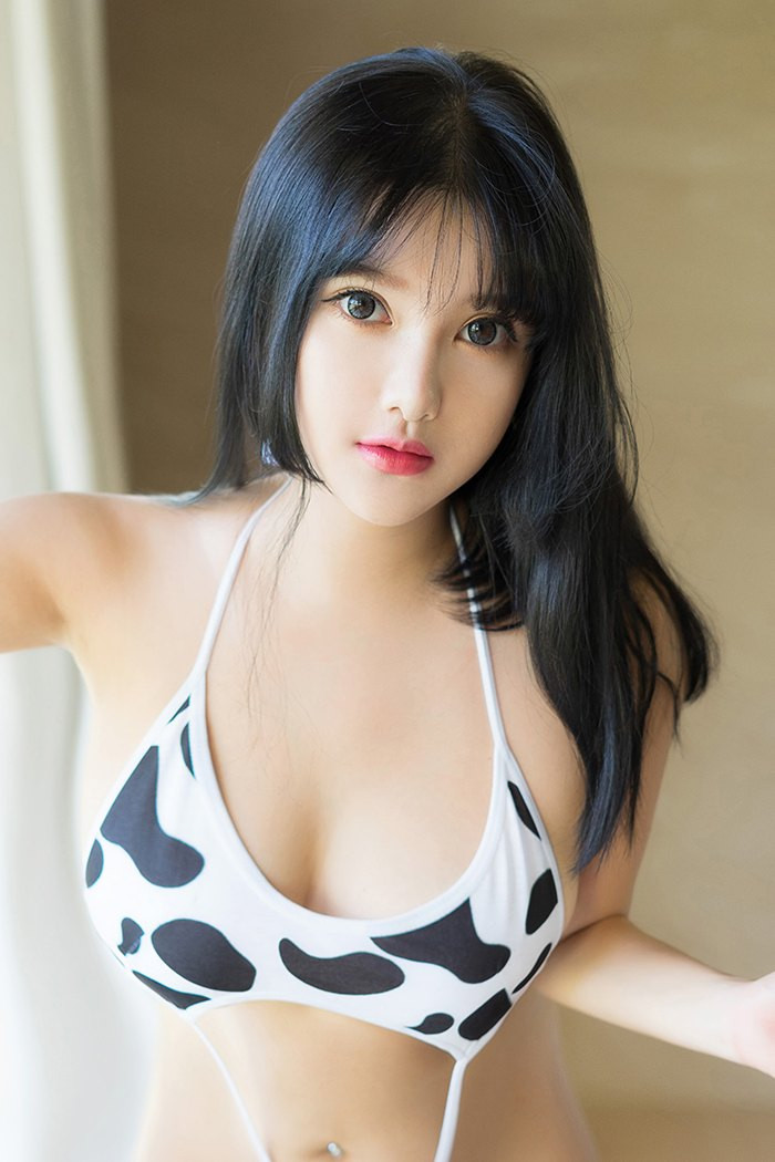 宅男女神小尤奈變身奶牛乳香四溢