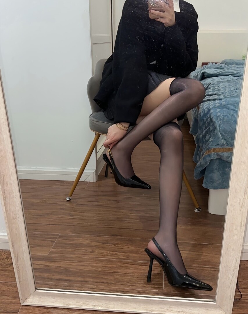 姹紫嫣紅千姿百態妖嬈多姿都沒有我馬凡舒誘人