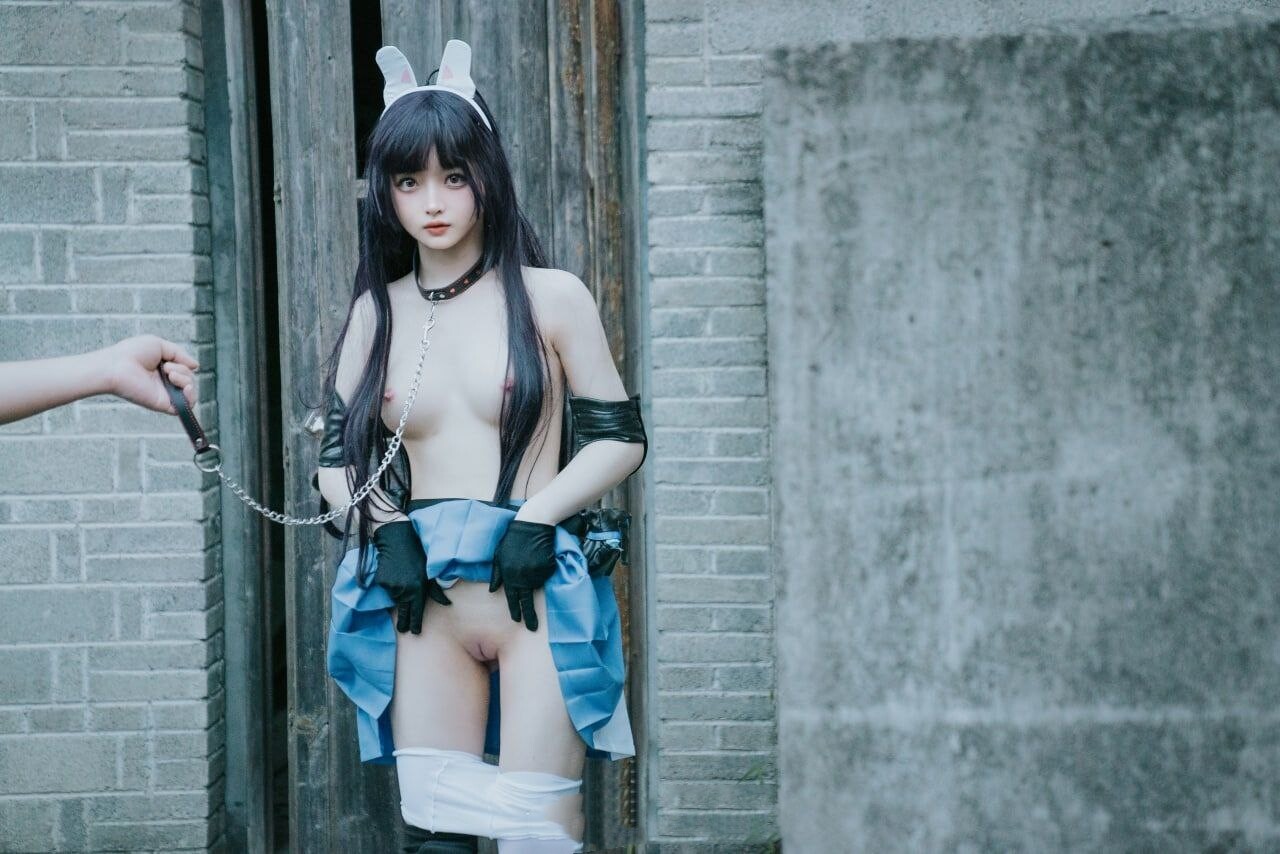 那些女孩的嫩逼? [99P]