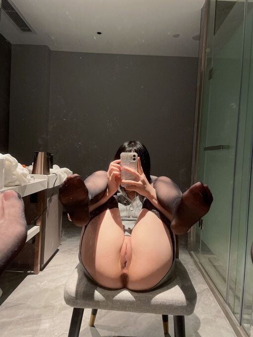 那些女孩的嫩逼? [99P]
